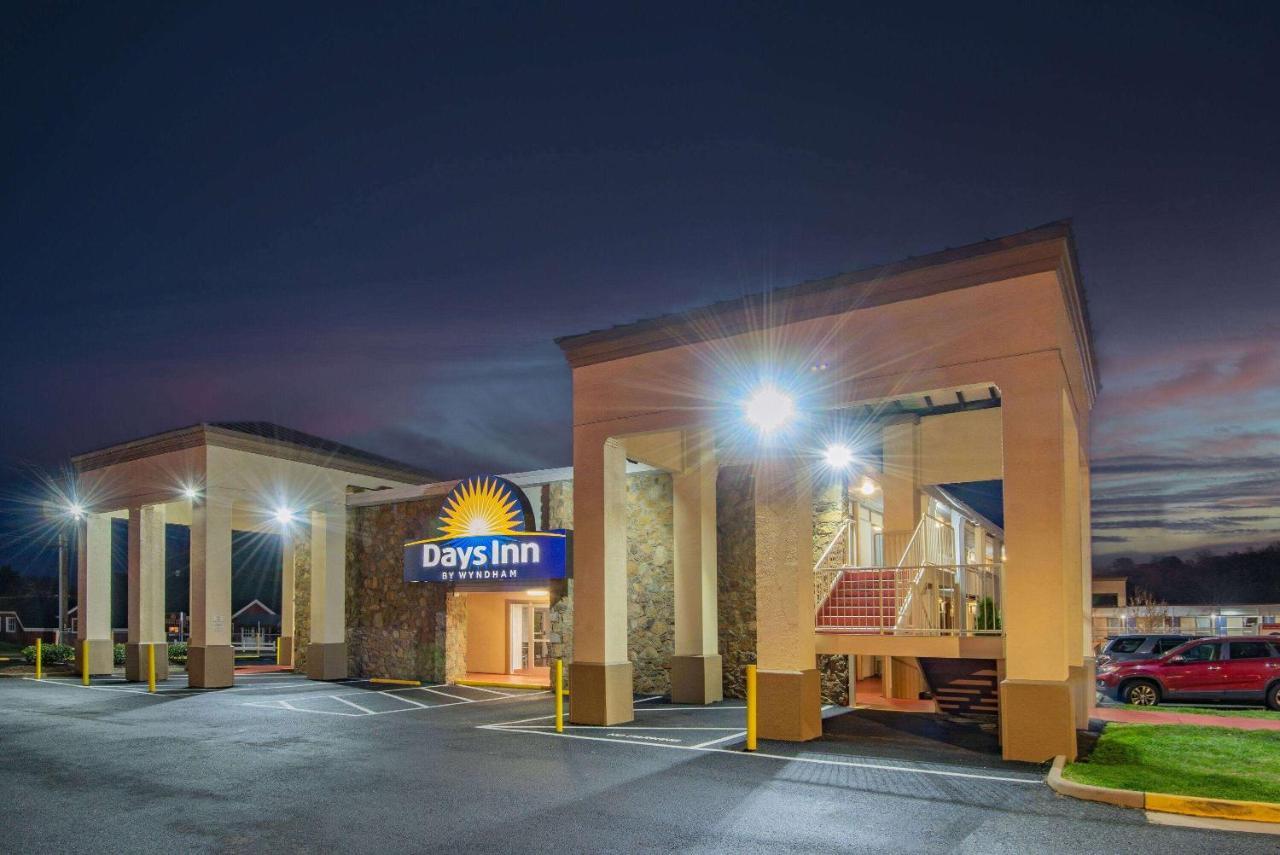 Days Inn By Wyndham Charlottesville/University Area Exterior foto