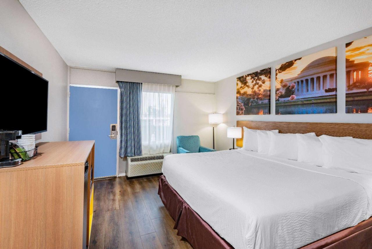 Days Inn By Wyndham Charlottesville/University Area Exterior foto
